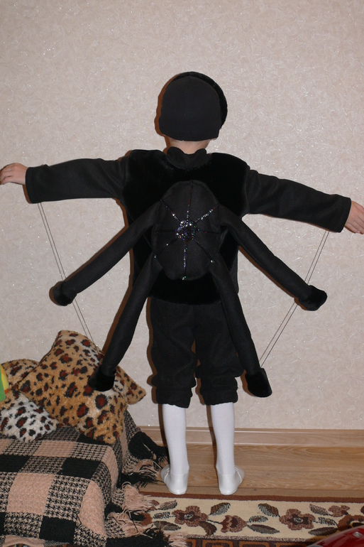 Новогодний костюм Паучка