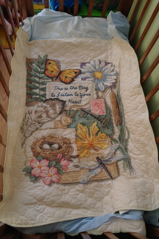 Вышитое одеяльце (0-4 года)