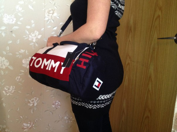 Сумка женская, спортивная Tommy Hilfiger (новая, мини)