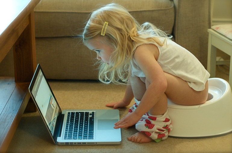 - напишу маме, что я уже все :)