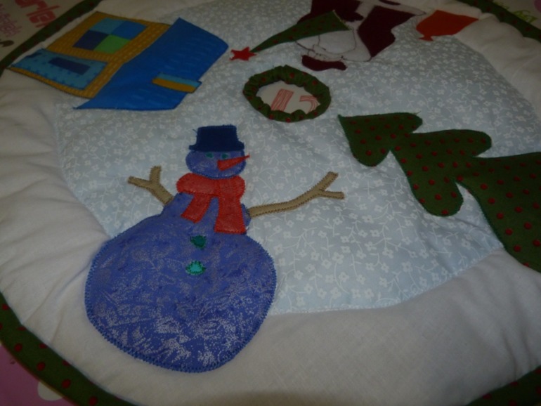 Под елочку!!