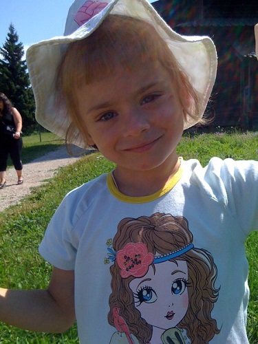 Теперь дома: Ангелина и Таня