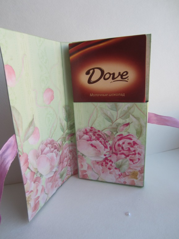 Шодоладница с розами