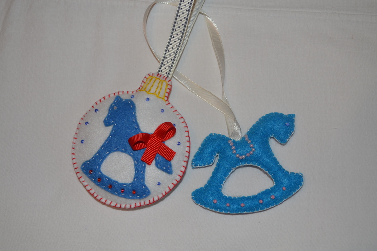 Наши елочные игрушки из фетра