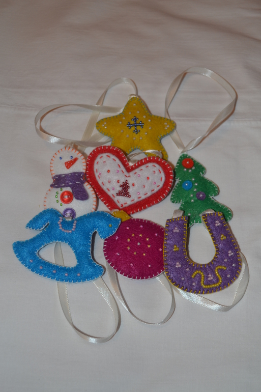 Наши елочные игрушки из фетра