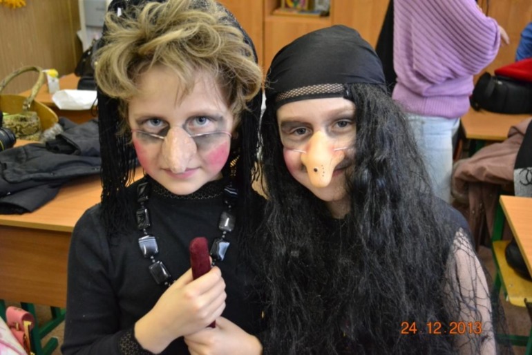 Елка дочки и сына.