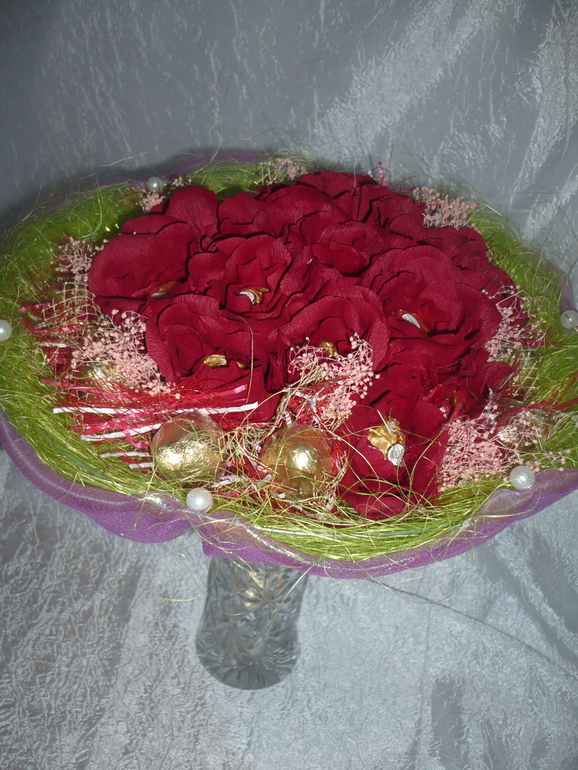 Букетик из фереро)