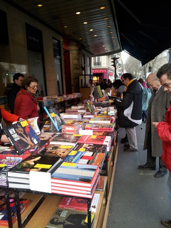 Книжные магазины в Париже.