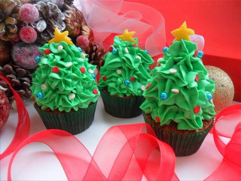 Елки новогодние))