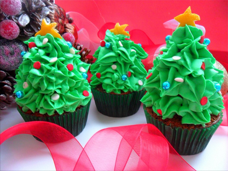 Елки новогодние))