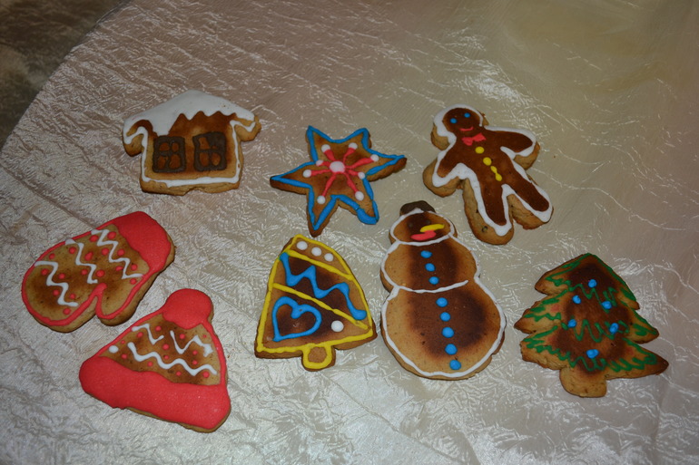 Мои новогодние прянички... И в подарок и для себя...