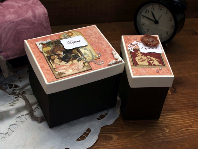 шкатулка для украшений.