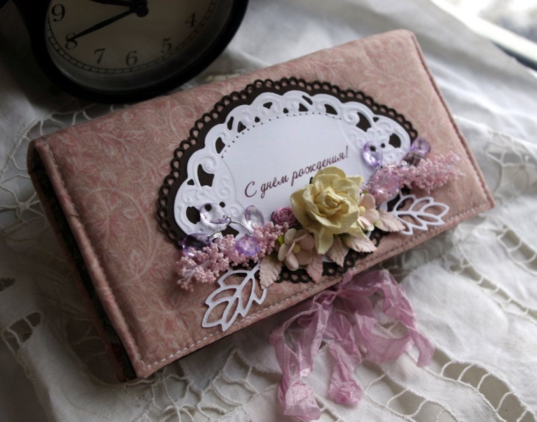 ещё одна деньрожденьевская коробочка для денежки...