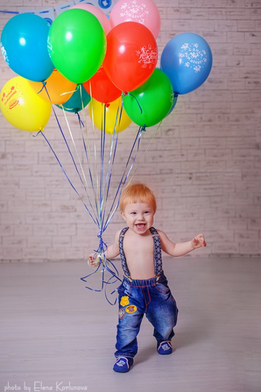 У всех Новый год ,а у нас  День Рождения!