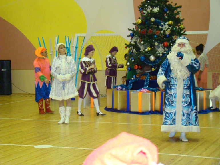 Елка в ДК....