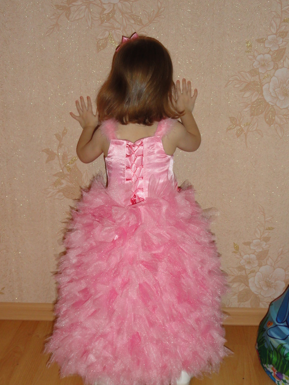 Сшила платьешко для своей принцессы