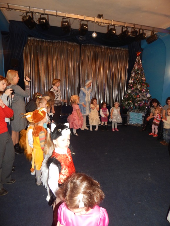 Новогодняя ёлка в театре кукол!