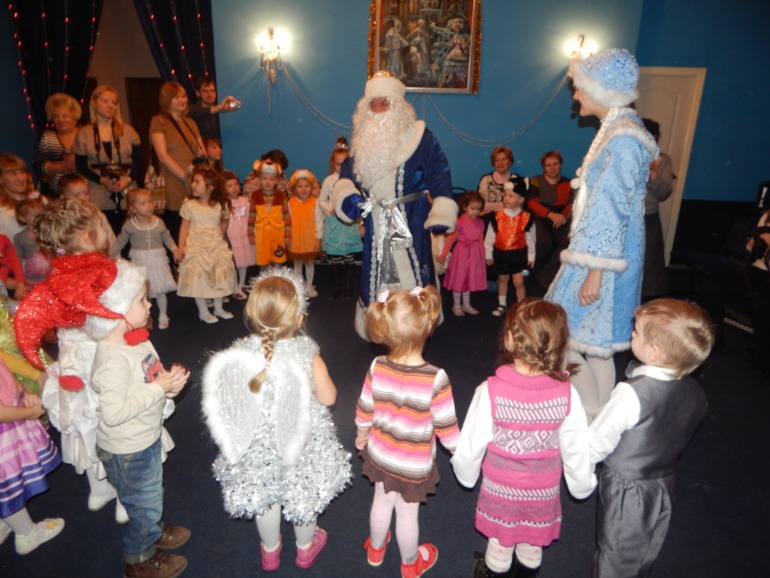 Новогодняя ёлка в театре кукол!