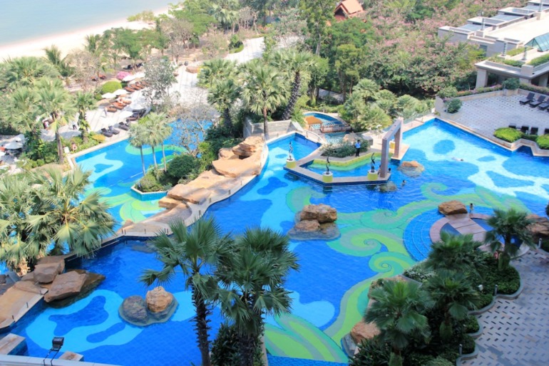 НУ КАК МОЖНО ПРОЙТИ МИМО ТАКОГО ПРЕДЛОЖЕНИЯ?!!!