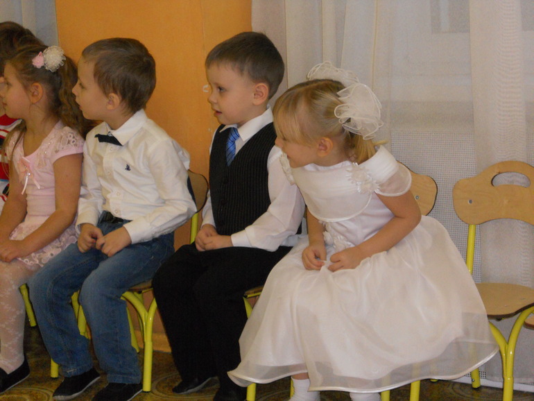 Платье на прокат! Метро Академика Янгеля!