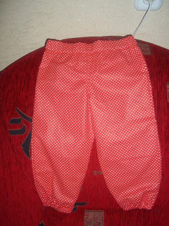 Костюмчик в горошек