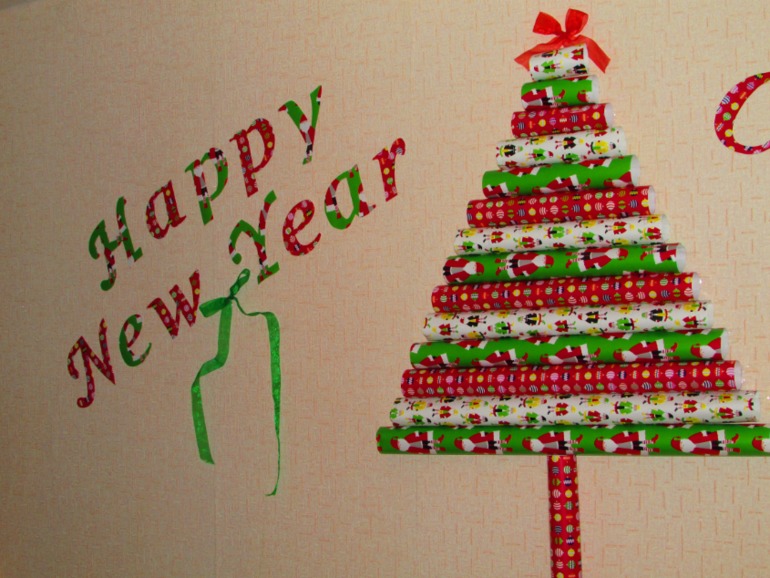 Вот такая ёлочка у нас появилась...