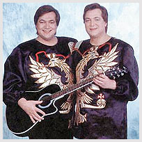 Знаменитости, у которых есть близнец