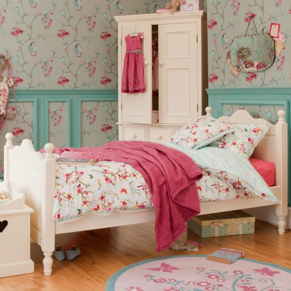 опознайте обои, мебель