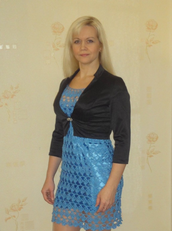 Ажурное платье крючком)))