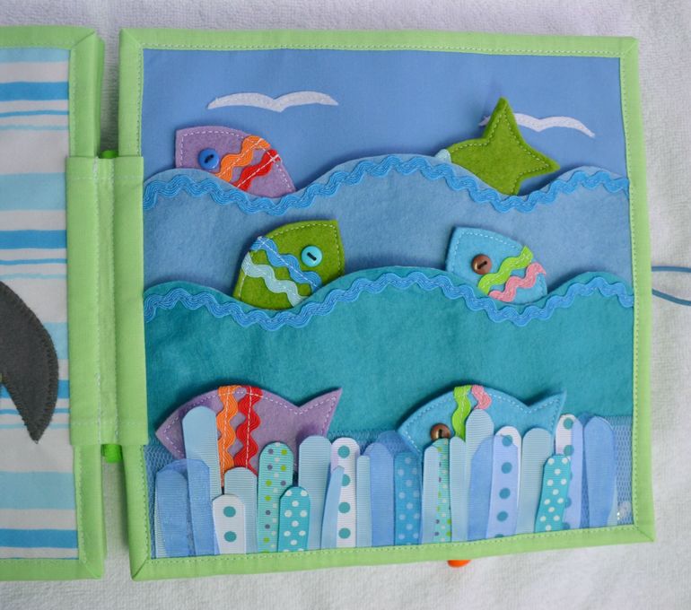 Именная развивающая книжечка)