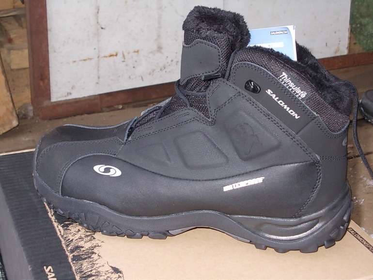 продам ботинки Salomon  MERRELL  GRAVEL SPORTновые