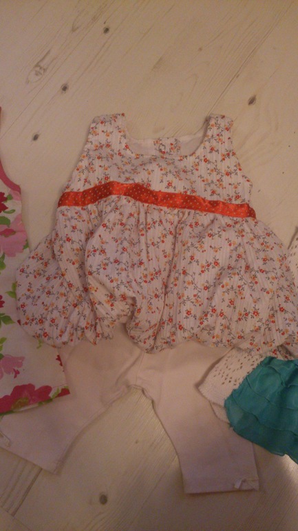 Летние вещи на девочку 9-12 мес. Москва