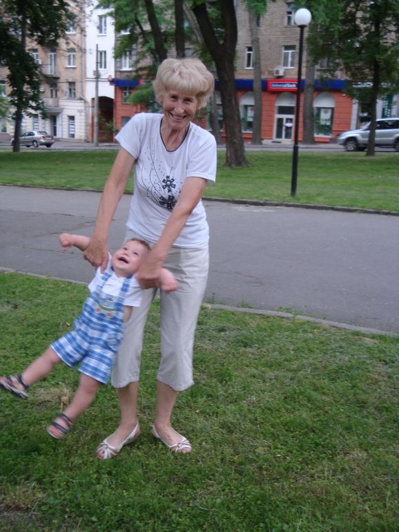 Андрюха и клубника! (+ фото)