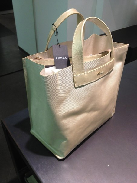 FURLA Divide it