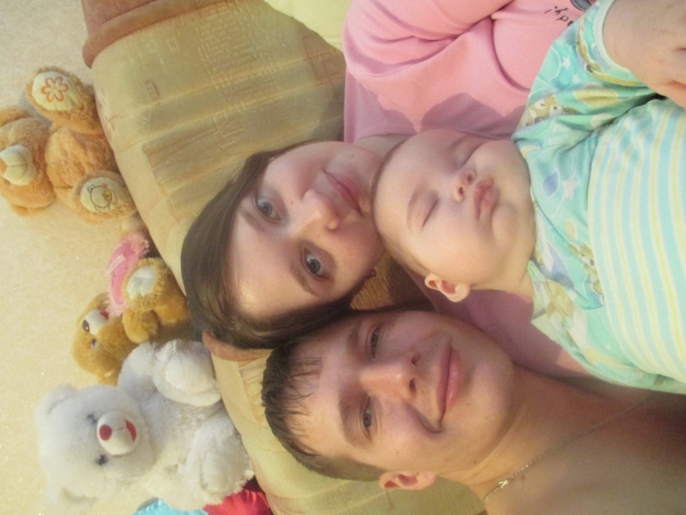 нам сегодня 4 месяца)))