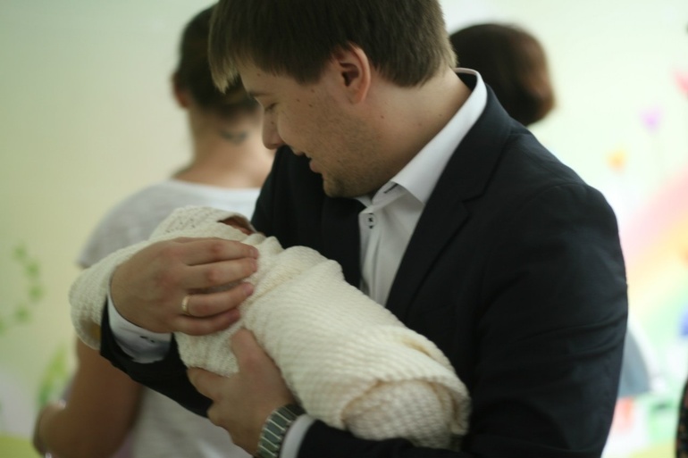 Наша выписка из роддома 16 :)