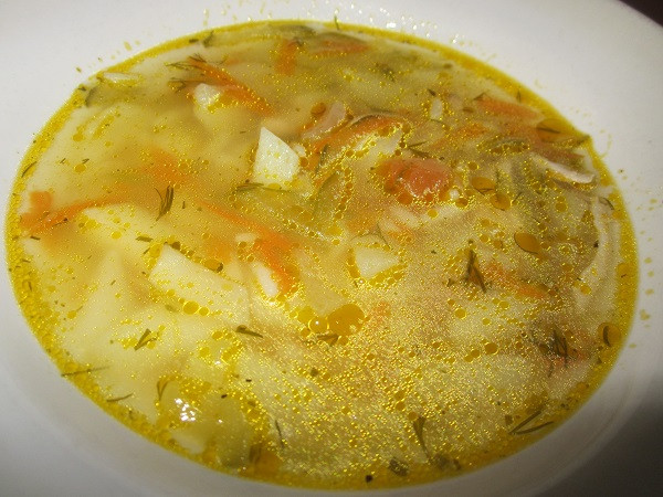 Рассольник с курицей и рисом.