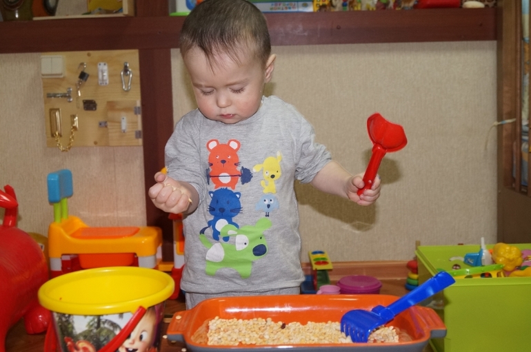 вот так мы занимаемся с моим малышом.