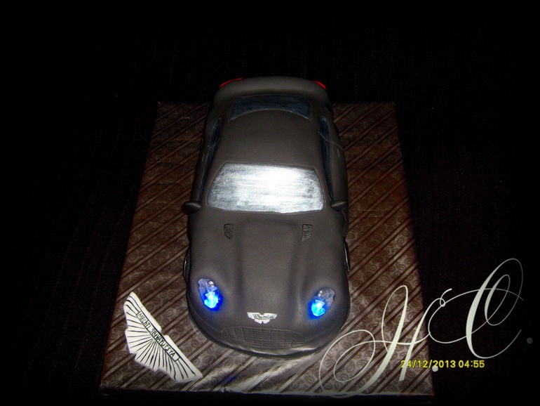 Машинка ASTON MARTIN