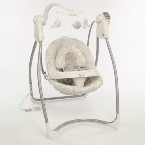 Качели Graco 1500 рублей Москва