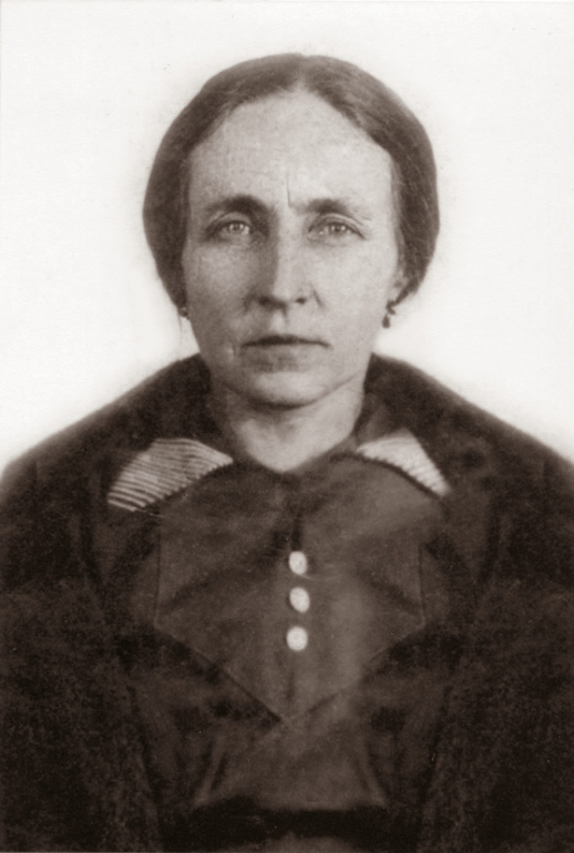 Семейные раскопки. Старые фотографии.