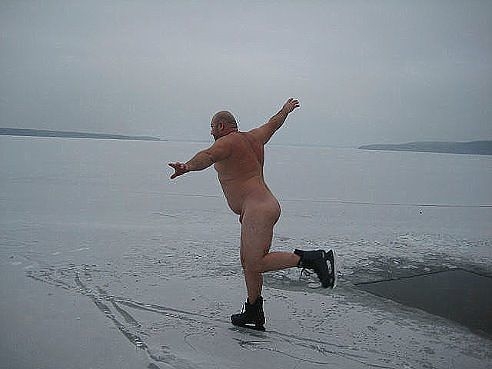 Себе настроение поднимай и о друзьях не забывай.