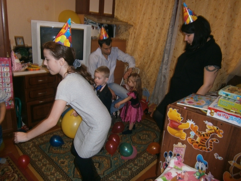 Об Аришке... нам ведь уже 2 года)))