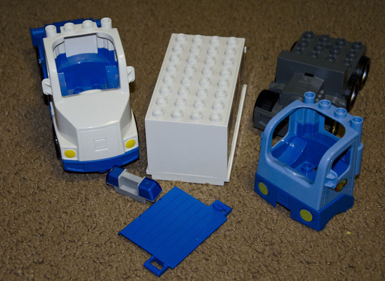 Lego Duplo VS Lego City