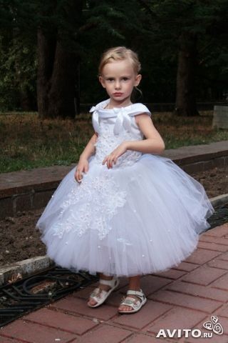 Платье нарядное, праздничное