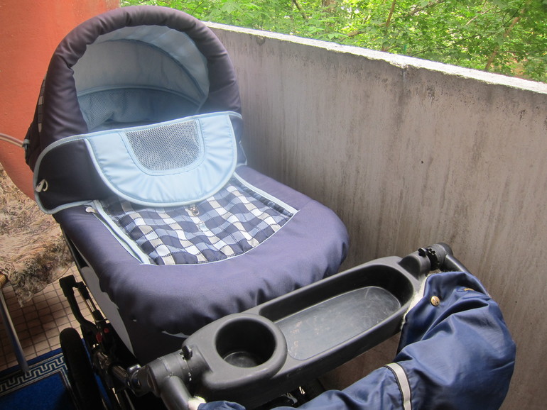 Коляска Stroller Maxima 2 в 1 за 3500 р. (некуда ставить дома!)