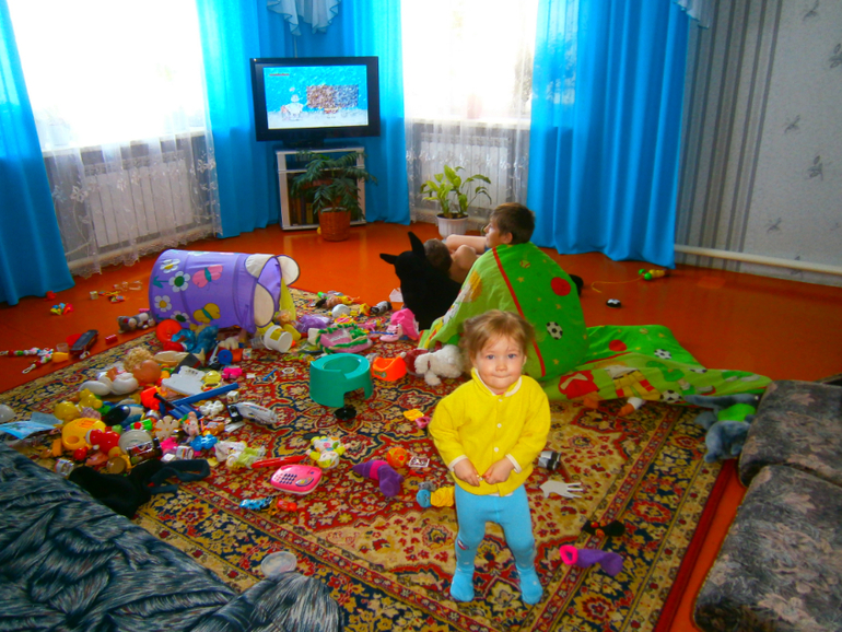С праздником!... и немного о нас...