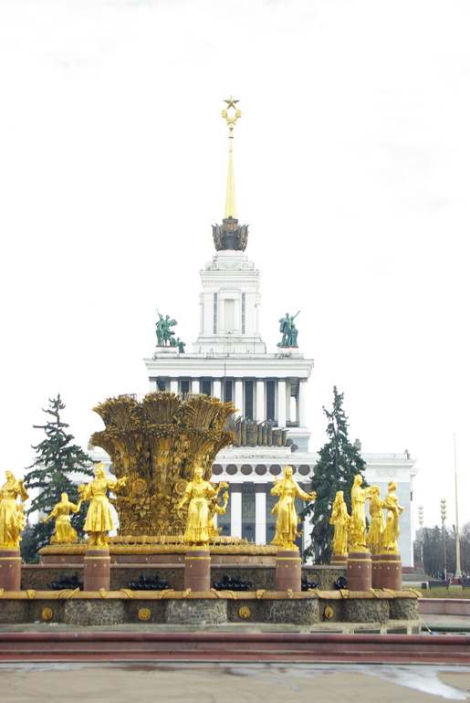 ВВЦ в апреле)