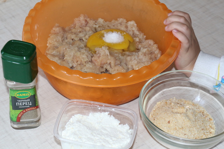 Котлетки куриные