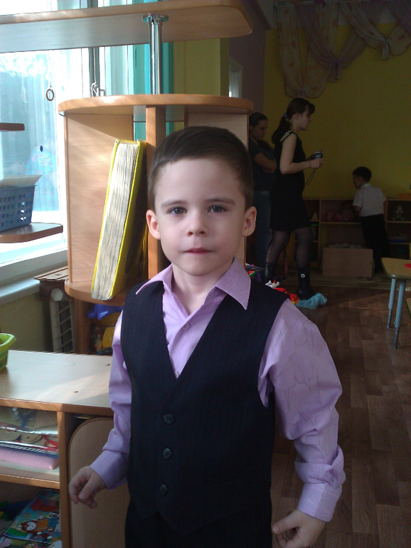 Славик (4г.11мес.)